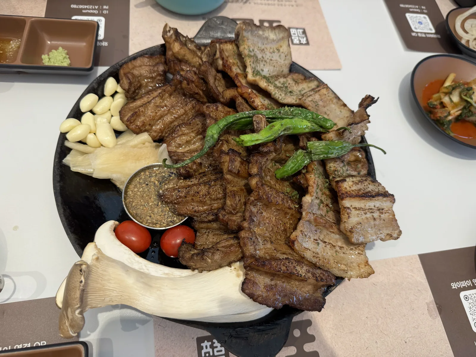 숯불에 구운 석갈비 한 상