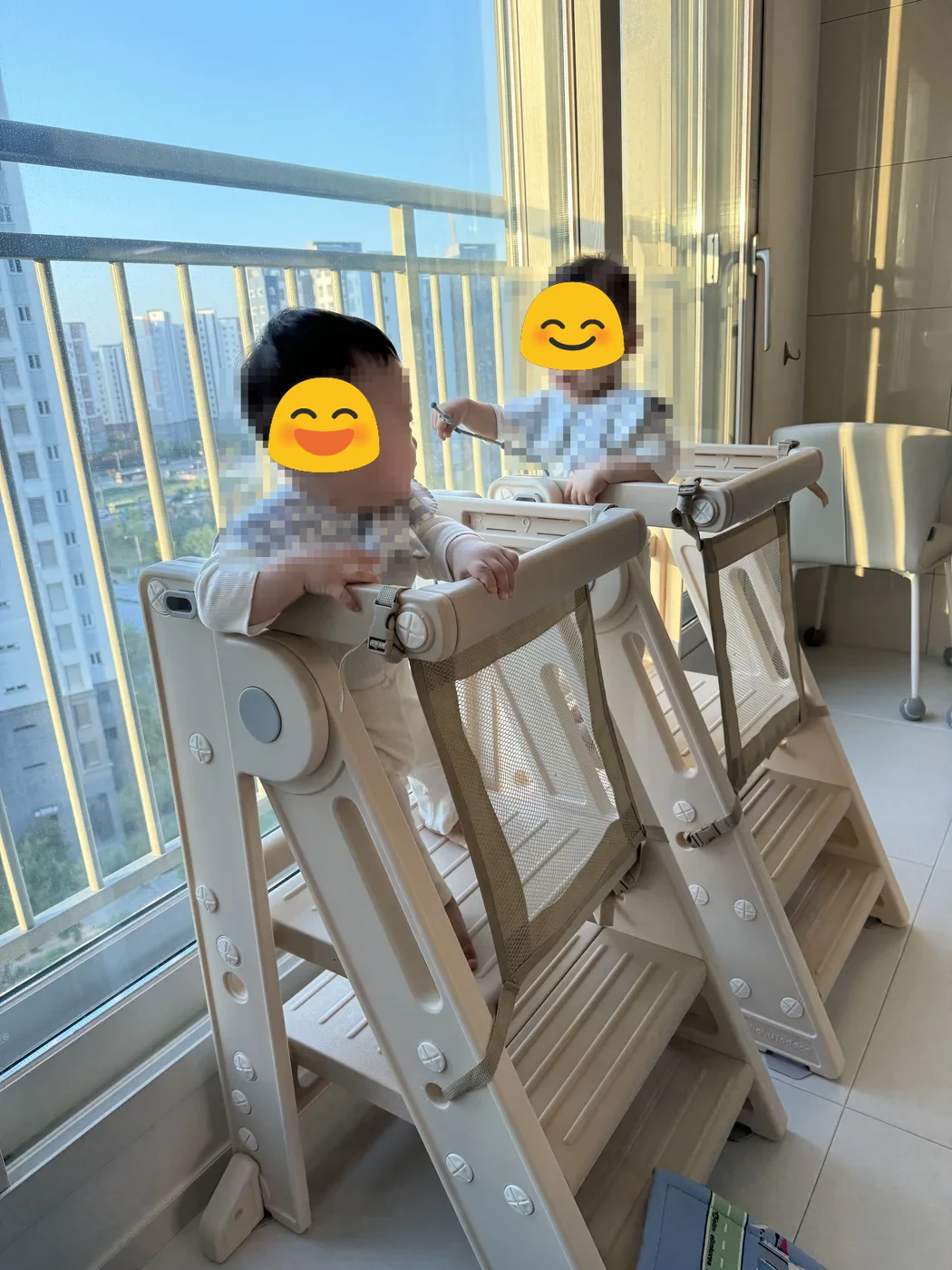 러닝타워 측면 안전망 — 창가에서 사용하는 쌍둥이